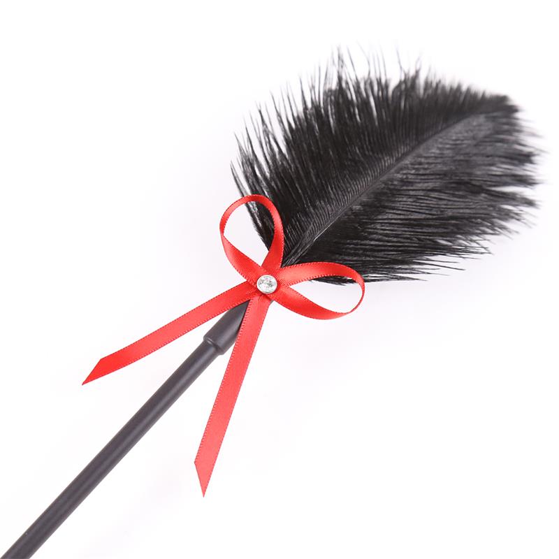 LATETOBED BDSM LINE PENAS E REMO 2 EM 1 36 CM PRETO/VERMELHO