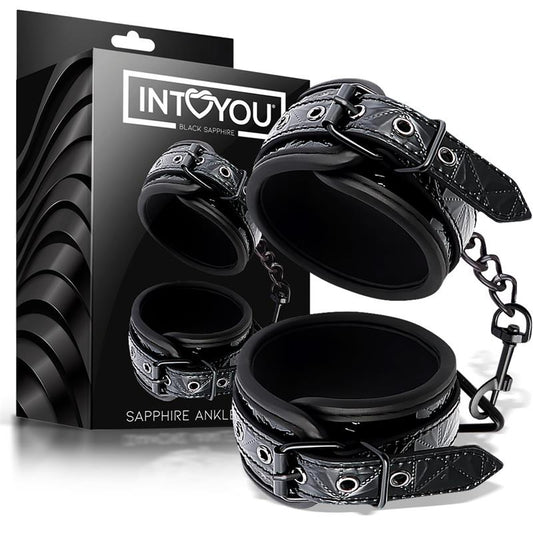 ALGEMAS DE TORNOZELO AJUSTÁVEIS BLACK SAPPHIRE EM COURO VEGANO DE SAFIRA