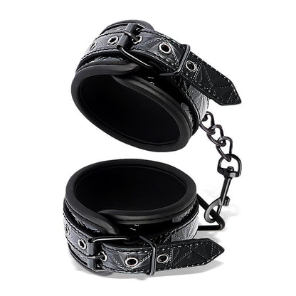 ALGEMAS DE TORNOZELO AJUSTÁVEIS BLACK SAPPHIRE EM COURO VEGANO DE SAFIRA
