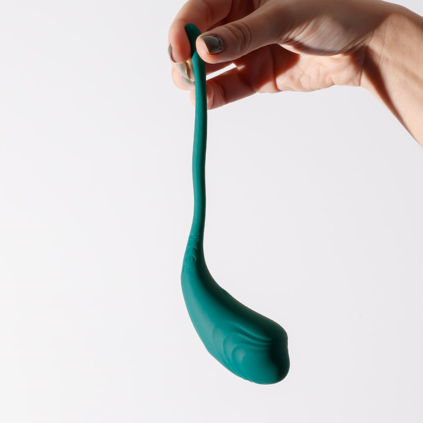 OVO VIBRATÓRIO RECARREGÁVEL COM COMANDO TAMAGO ESMERALDA