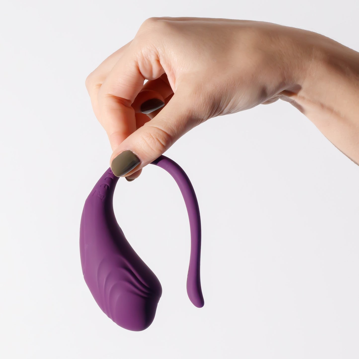OVO VIBRATÓRIO RECARREGÁVEL COM COMANDO TAMAGO ROXO