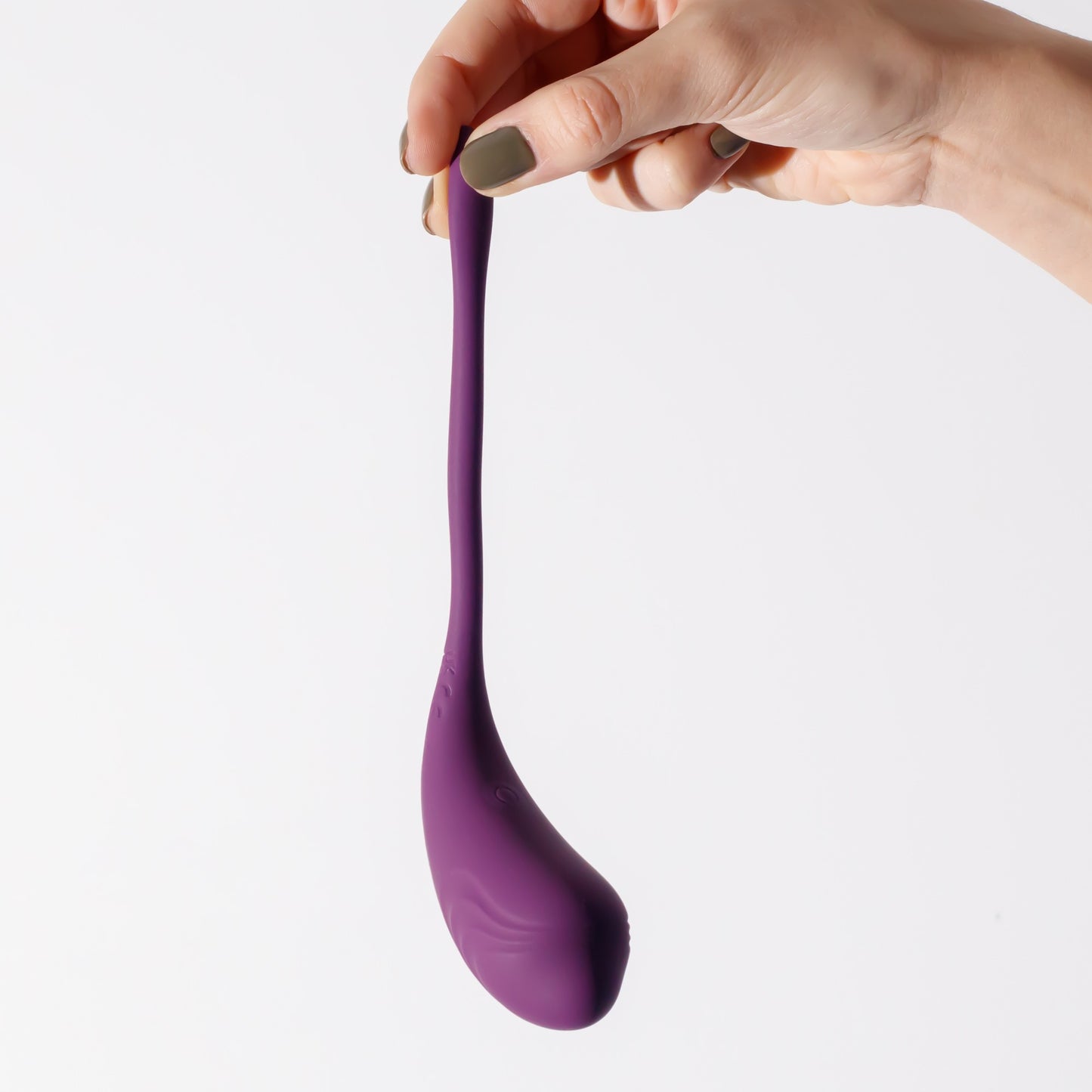 OVO VIBRATÓRIO RECARREGÁVEL COM COMANDO TAMAGO ROXO